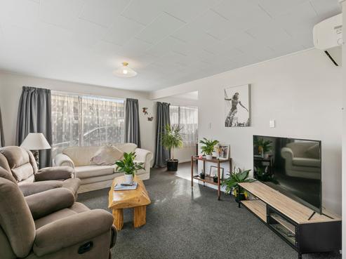 2/69 Miro Street, Trentham