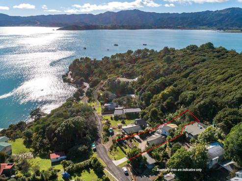 21 Puriri Road, Te Kouma