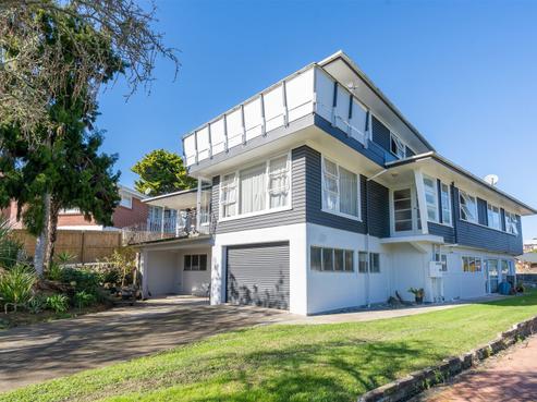 16 Sutton Crescent, Hillcrest