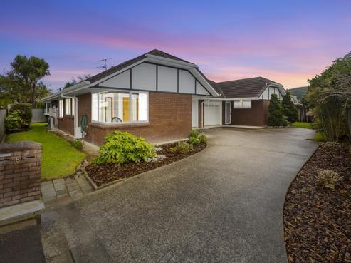 8A Comeskey Grove, Elderslea
