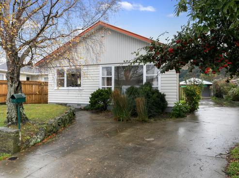 1/55 Karamu Crescent, Wainuiomata