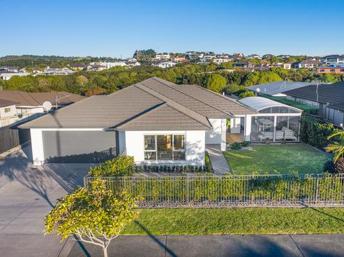 11 Weatherly Drive, Beachlands