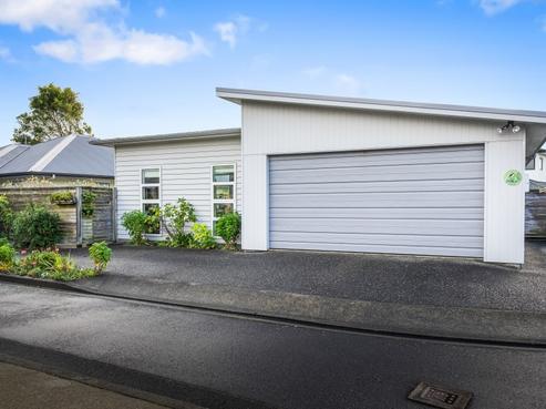 28 Cataldo Mews, Avalon