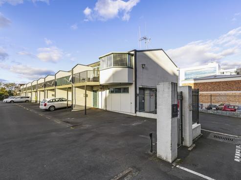 1/11 Bryce Lane, Hamilton Central