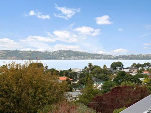 31 Rosario Crescent, Red Beach