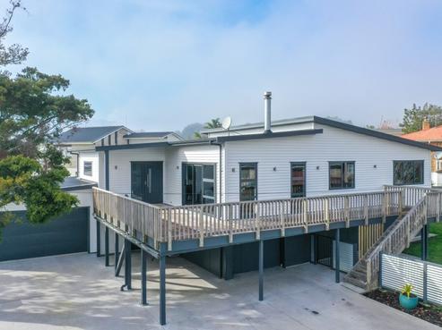 203 Tony Avenue, Thames