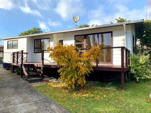 12 Scarlet Drive, Ranui