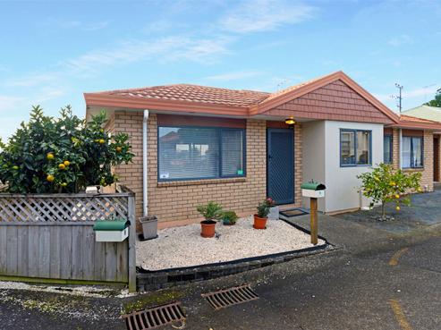 9/520 Don Buck Road, Massey