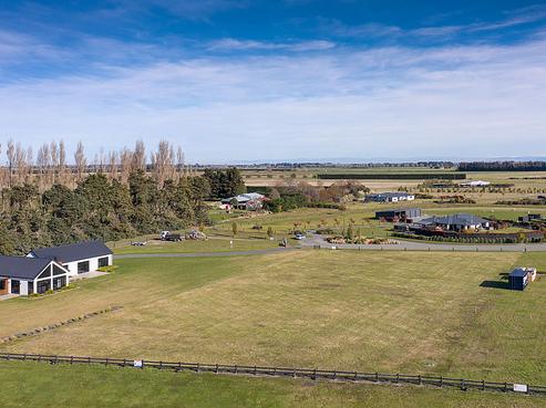 13 Lake View Terrace, Huntingdon/Lake Hood