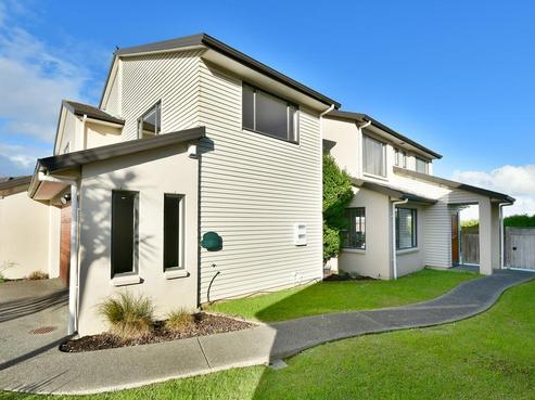 8 The Rise, Gulf Harbour