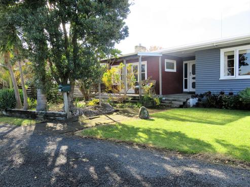 722 Mount Pleasant Road, Thames