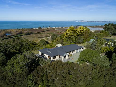 32 Kaimata Road, Bay View