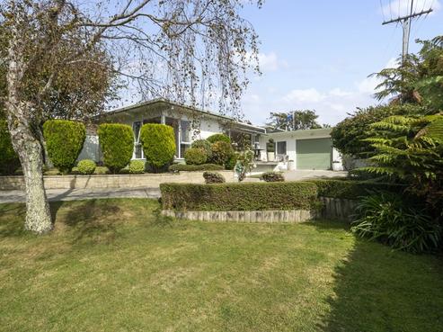 7 Moa Road, Raumati Beach