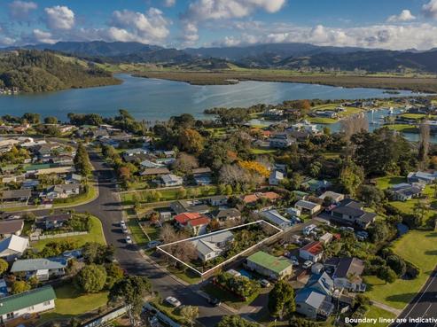 62 Robinson Road, Whitianga