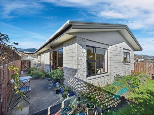3/48 Tennyson Crescent, Stoke