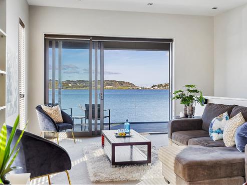 202/326H Evans Bay Parade, Hataitai