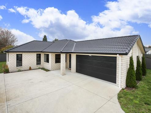 69 Stan Heather Drive, Deanwell