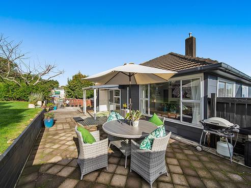 11 Bideford Street, Brooklands