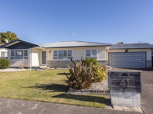 41 James Foley Avenue, Pirimai