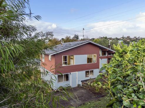 44 Totaravale Drive, Totara Vale