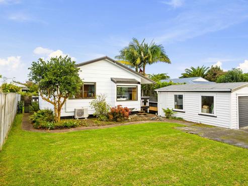 2/34 Strid Road, Te Atatu South