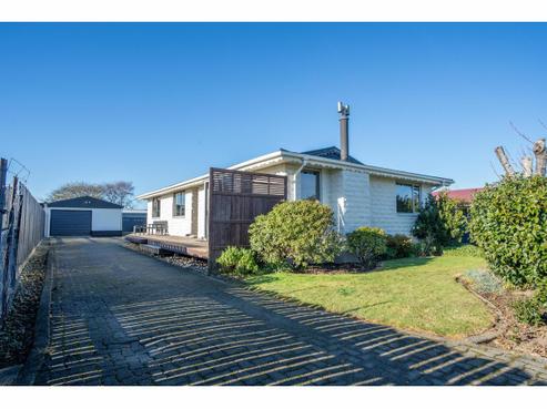 121 Cunningham Crescent, Grasmere