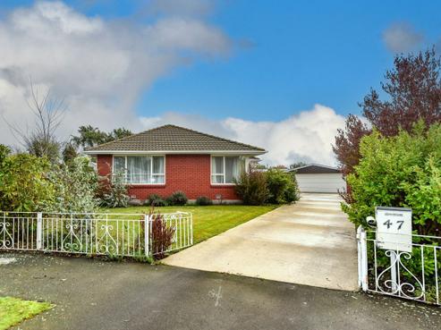 47 Damien Place, Bromley