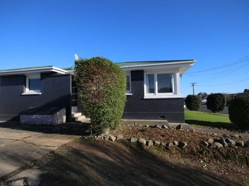 39 Christina Street, Strathern