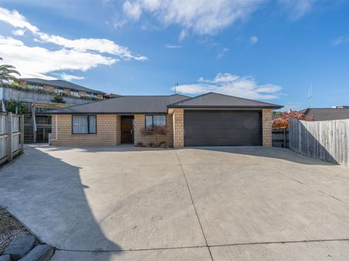 15 Barwick Place, Huntington
