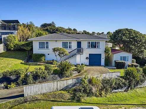 61 Bracken Road, Paparangi