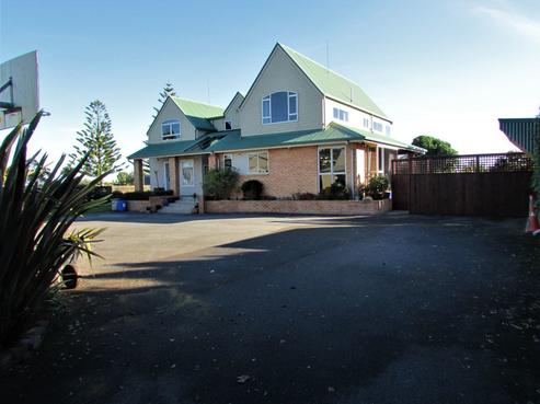 498 Main South Road, Paroa
