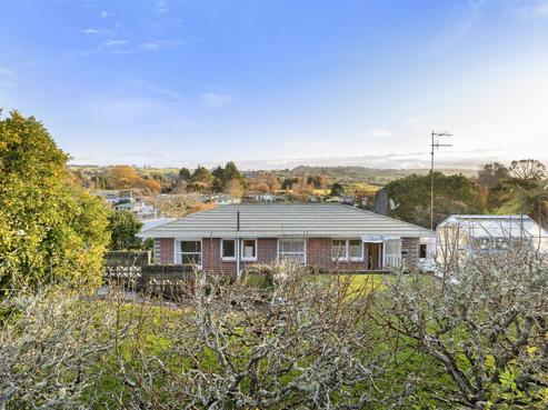 25 Hunt Crescent, Hillcrest