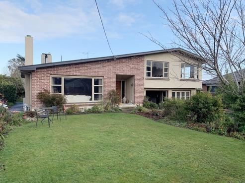 87 Albert Street, Winton