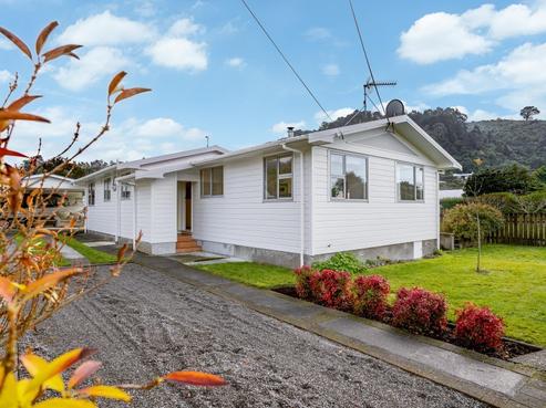 30 Renall Street, Featherston
