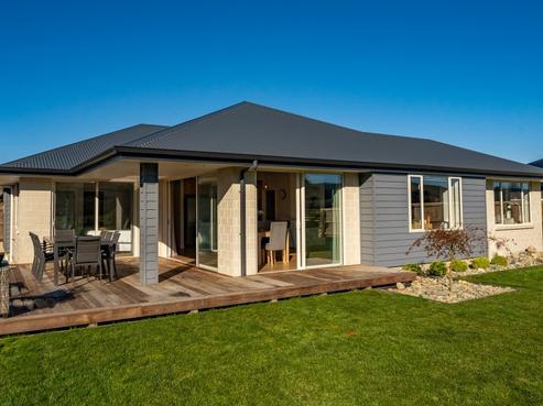 25 George Fyfe Way, Wakefield