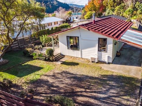 14B Crystal Grove, Birchville