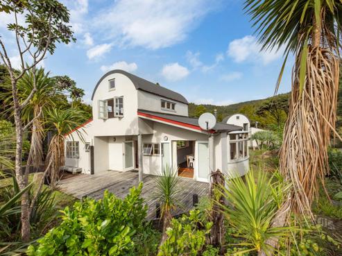 38 Lone Kauri Road, Karekare