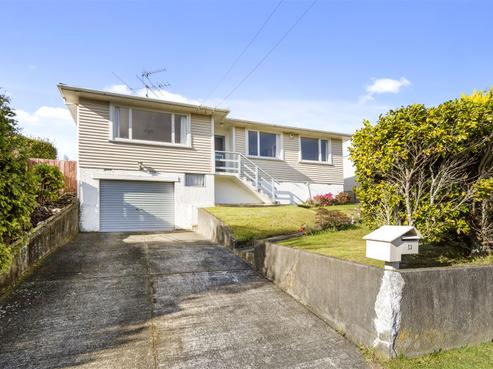 53 Taylor Terrace, Tawa