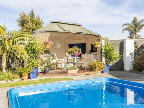 18 Riverbend Road, Onekawa