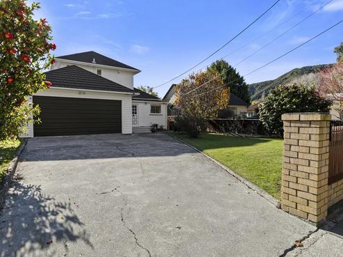 229 Riverside Drive, Waterloo
