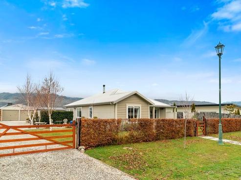 18 Missy Crescent, Cromwell