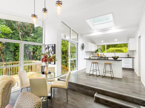 10 Wirihana Road, Titirangi