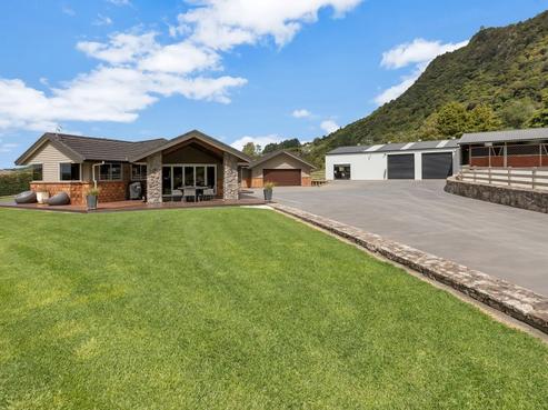 145 Great North Road, Kamo