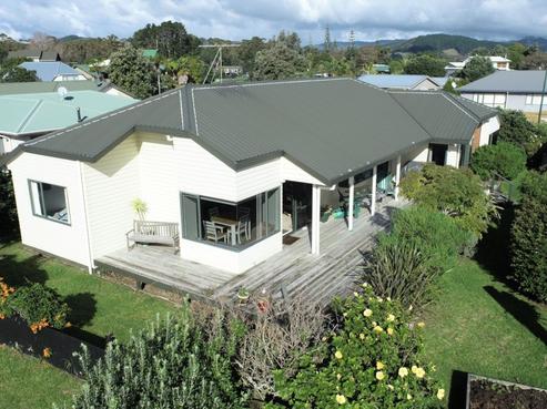 134 Kowhai Avenue, Matarangi