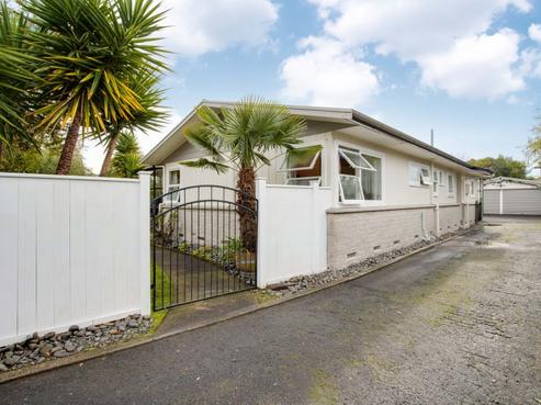 4 Carl Avenue, Havelock North