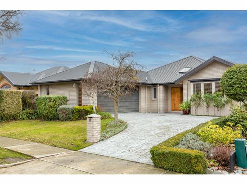 12 Mistral Road, Northwood