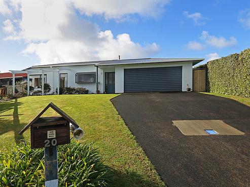 20 Pohutukawa Drive, Opunake