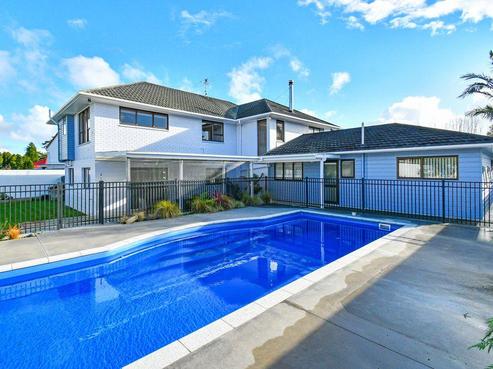 81 Saint Annes Crescent, Wattle Downs