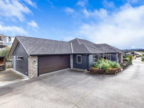 8 The Moorings, Taupo
