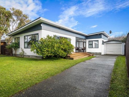 43 Brightwater Crescent, Totara Park